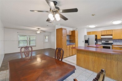 961 Schumann Dr, Sebastian, FL 32958 - photo 5