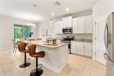 Kitchen - Breakfast Bar