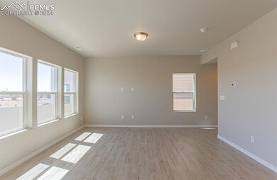 Photos are from a previous model. Options may vary