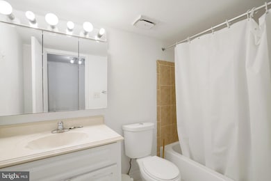 7900 Inverton Rd unit 3, Annandale, VA 22003 - photo 6