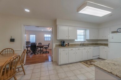 25615 Oakhurst Dr, Spring, TX 77386 - photo 6