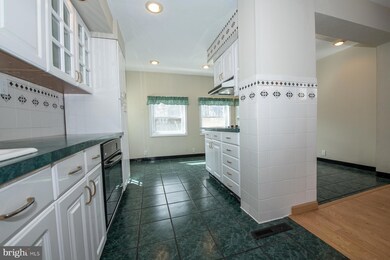 50 Eastwood Rd, Berwyn, PA 19312 - photo 7