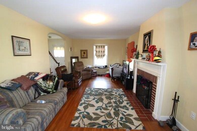 164 E Main St, Leola, PA 17540 - photo 4