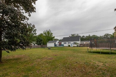 181 Chestnut Hill Rd, Rochester, NH 03867 - photo 3