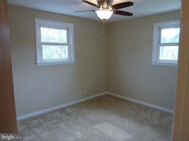 1005 Broadview Blvd N, Glen Burnie, MD 21061 - photo 7