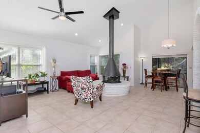 13902 Bardmoor Place unit B, Tampa, FL 33618 - photo 4