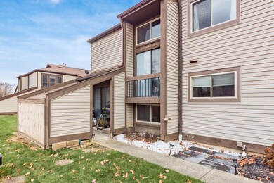 891 Westbury Ln S unit 10A, Columbus, OH 43228 - photo 2