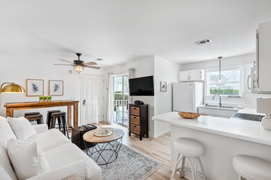 Beachside Villas 913-15