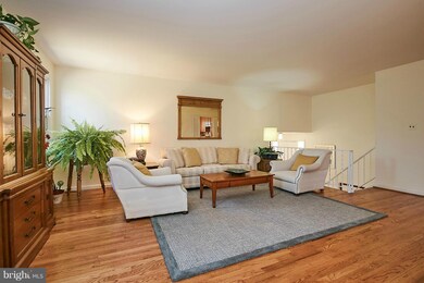 5133 Portsmouth Rd, Fairfax, VA 22032 - photo 4