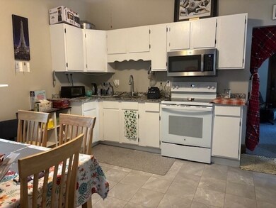 13 Burlington St unit 4, Woburn, MA 01801 - photo 6