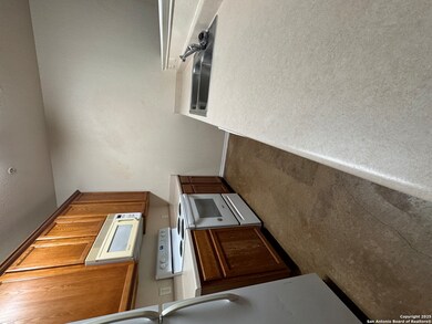 10815 Mathom Landing unit 1, Universal City, TX 78148 - photo 7