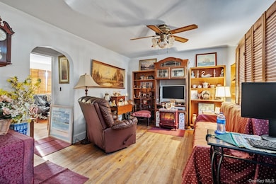 4 Locust St, Newburgh, NY 12550 - photo 3