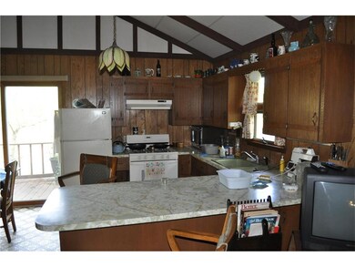 Kitchen nice cabinets with an island
