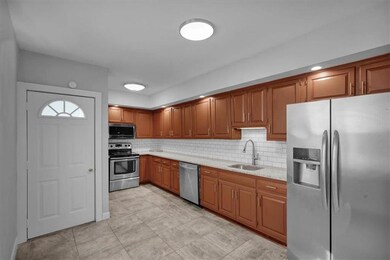 416 S 20th St, Reading, PA 19606 - photo 7