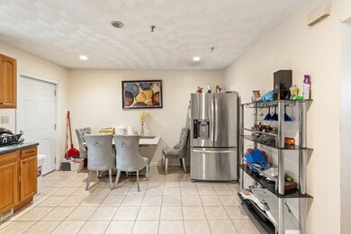 166 Union St unit 166, Lawrence, MA 01841 - photo 5