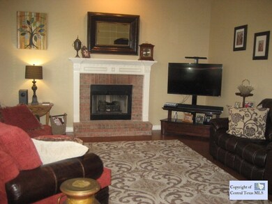 2228 Cotton Blvd, New Braunfels, TX 78130 - photo 5