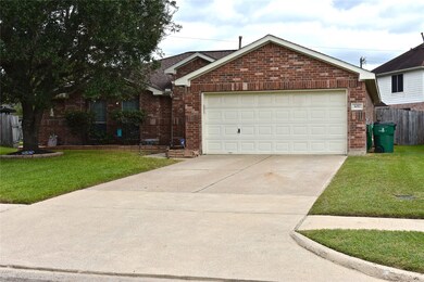 3017 Community Dr, Alvin, TX 77511 - photo 3
