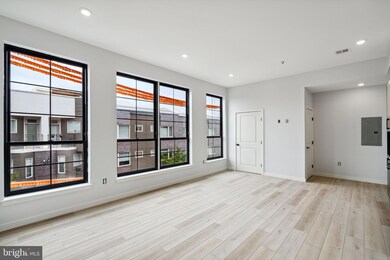 1112-16 E Berks St unit 406, Philadelphia, PA 19125 - photo 7