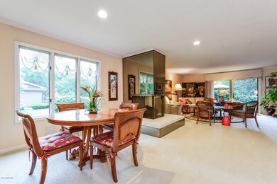010-Dining_Room-5952578-unbranded_medium