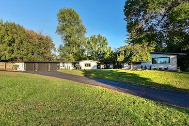 2274 S Edgewater Dr, Springfield, MO 65804 - photo 4