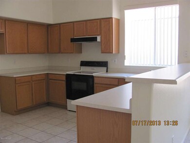 THE ENTIRE KITCHEN WONT FIT IN ONE PIC!!