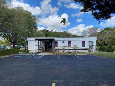 2620 NW 19th Ave, Oakland Park, FL 33311 - photo 4