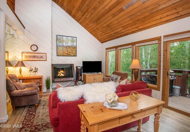 Living room/dining room