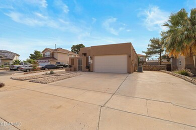 492 Horizon Heights Cir, Horizon City, TX 79928 - photo 3