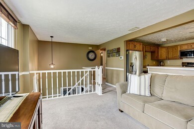 7 Sweet Gum Ct, Essex, MD 21221 - photo 4