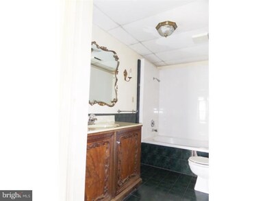 10 S Reading Ave unit 2-D, Boyertown, PA 19512 - photo 6