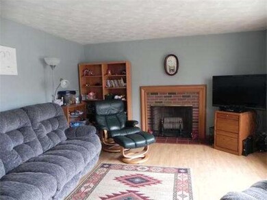 75 Simpson Cir, Agawam, MA 01001 - photo 2