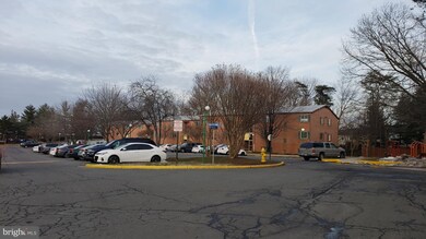 7492 Princess Carol Ct unit 2, Manassas, VA 20111 - photo 3