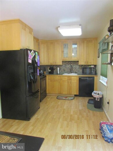 8329 Snowden Oaks Place, Laurel, MD 20708 - photo 4