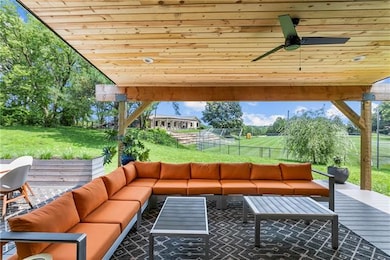 A Private backyard that will become your very own oasis to sip beverages and enjoy a fire in the pit on those chilly fall nights!