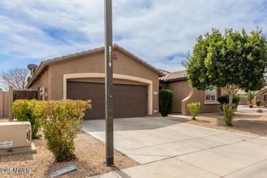 16151 W Desert Flower Dr, Goodyear, AZ 85395 - photo 7