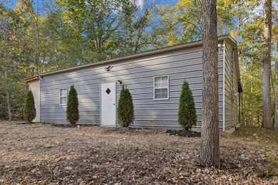 1399 Roberts Creek Rd, Waverly, TN 37185 - photo 3