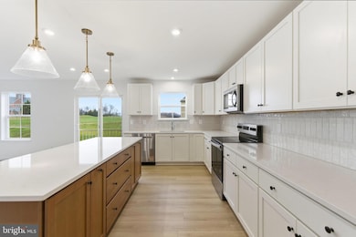 298 Armistead Place, Charles Town, WV 25414 - photo 6