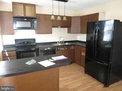 512 Burlington Ct, Edgewood, MD 21040 - photo 5