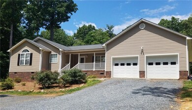 522 Skycrest Country Rd, Asheboro, NC 27205 - photo 2
