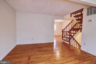 11501 Ivy Bush Ct, Reston, VA 20191 - photo 5