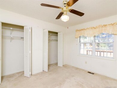 19 Clubhouse Ct, Asheville, NC 28803 - photo 7