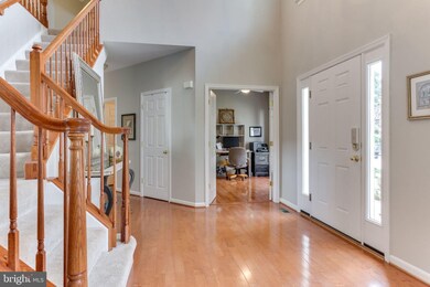 529 E Skyline Dr, Purcellville, VA 20132 - photo 4