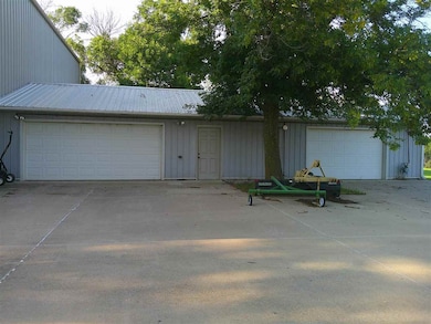 2960 160th St, Riverside, IA 52327 - photo 3