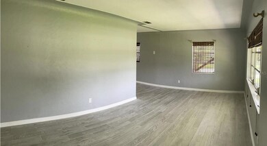 4301 15th Ave N, Saint Petersburg, FL 33713 - photo 4