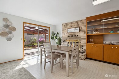 944 SW 17th St, Chehalis, WA 98532 - photo 6