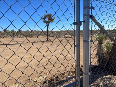 3884 Indio Ave, Yucca Valley, CA 92284 - photo 7