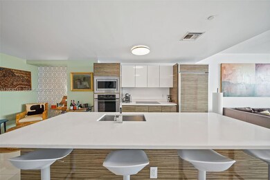 Icon Bay unit 3904, Miami, FL 33137 - photo 7