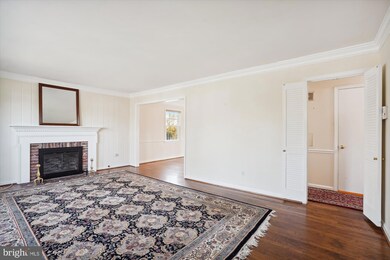 7310 Pinecastle Rd, Falls Church, VA 22043 - photo 6