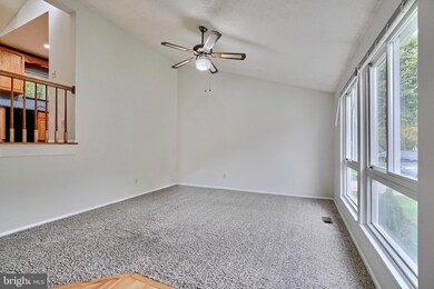 24 Yew Rd, Essex, MD 21221 - photo 7