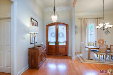 What a welcoming foyer!